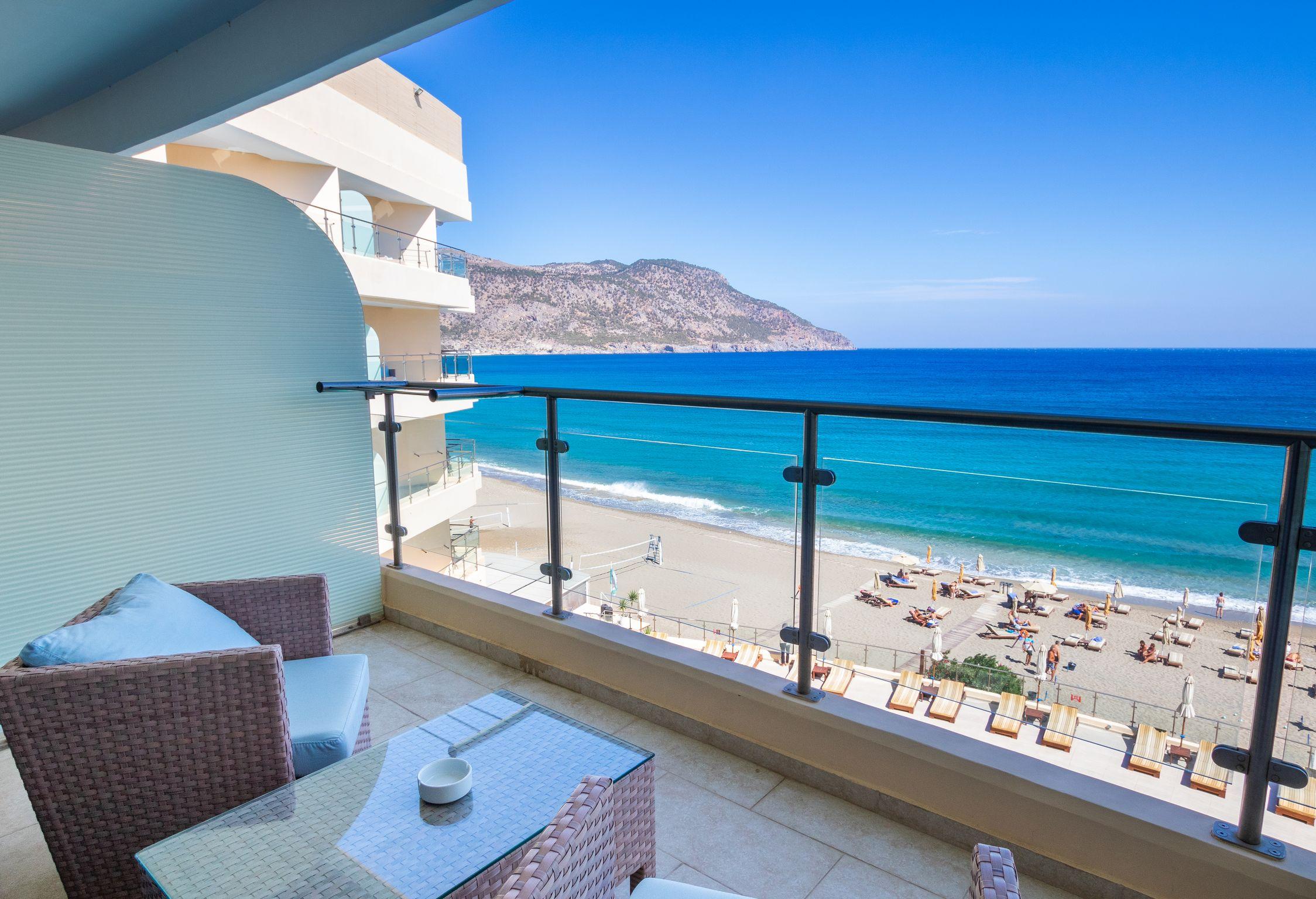 Konstantinos Palace 카르파토스 외부 사진